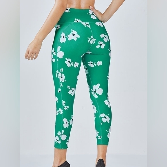 Fabletics Lisette 7/8 High Waisted Capri Teal small - Picture 2 of 9